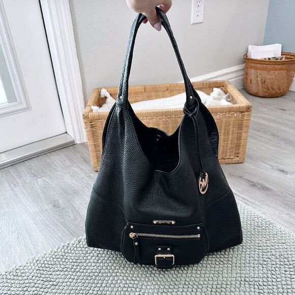 Michael Kors Black Shoulder Bag - Picture 1 of 6